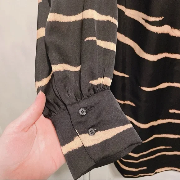 H&M Black and Tan Striped Tunic Size XL - Picture 3 of 6